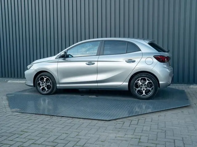 MG MG3