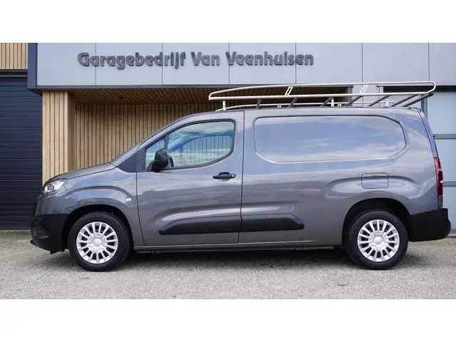 Toyota pro-ace