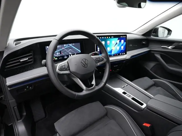 Volkswagen Passat Variant 1.5 e-Hybrid 204 pk Business | Trekhaak | Head-Up Display | Achteruitrijca...