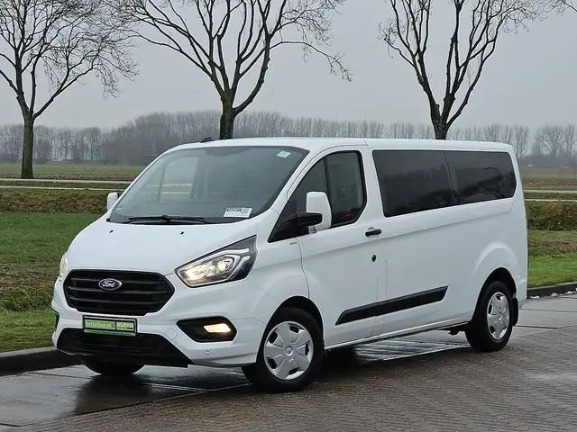 FORD TRANSIT CUSTOM 2.0 l2h1 2x airco 9-pers