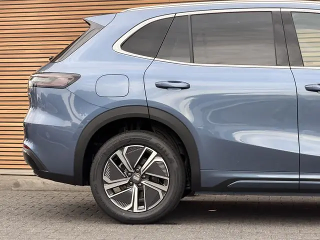 Geely Starray EM-i