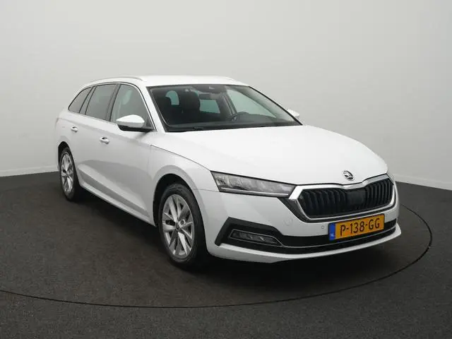 ŠKODA Octavia Combi 1.0 TSI Business Edition - Occasion Lease vanaf €459 p/m - RIJKLAARPRIJS - Achte...