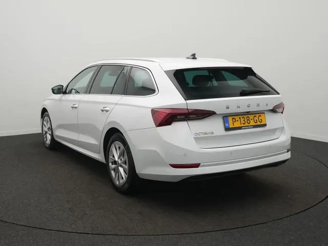 ŠKODA Octavia Combi 1.0 TSI Business Edition - Occasion Lease vanaf €459 p/m - RIJKLAARPRIJS - Achte...