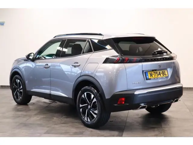 Peugeot 2008 1.2 PureTech Allure Pack PDC Parkeerhulp Stoelverw LED 24 Maanden garantie* (Vraag naar...