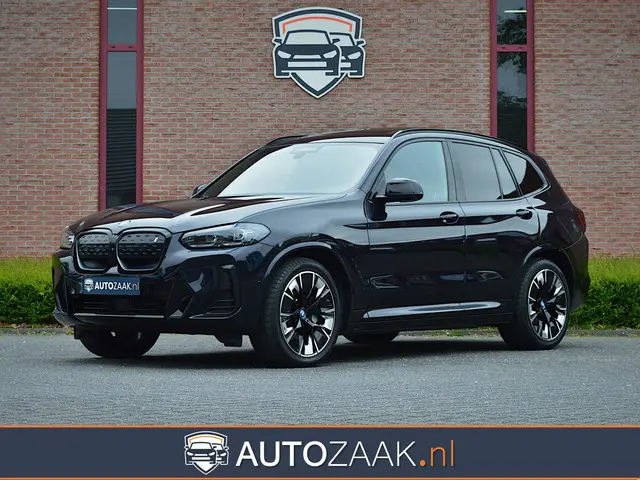 BMW iX3