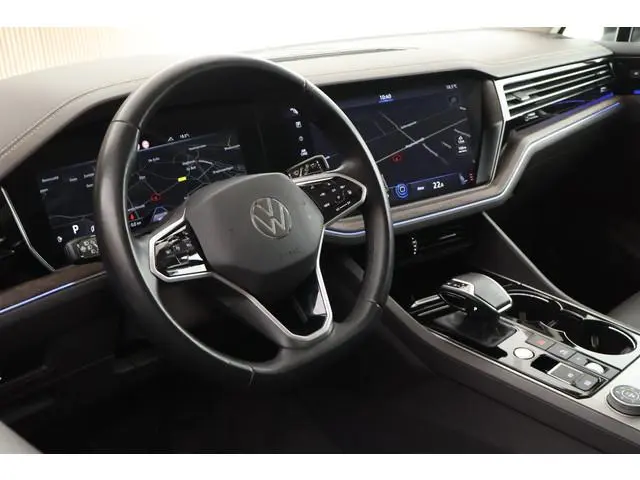 Volkswagen Touareg 3.0 TSI 381pk eHybrid 4MOTION Trekhaak Leder 360Camera Dynaudio Panoramadak Virtu...