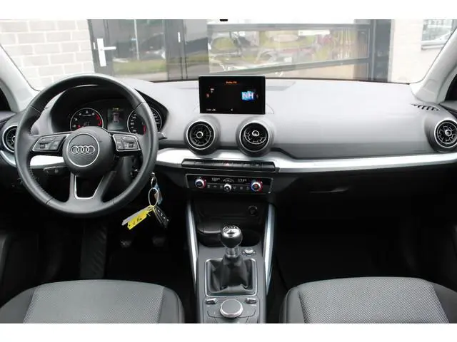 Audi Q2 30 TFSI Sport Pro Line / Navigatie / Trekhaak / N.A.P.