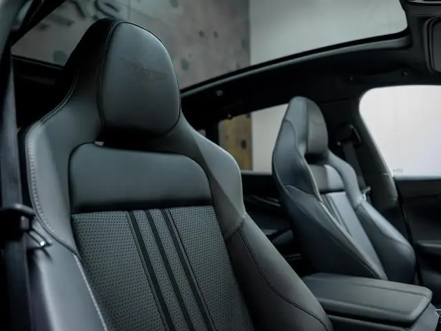Aston Martin DBX