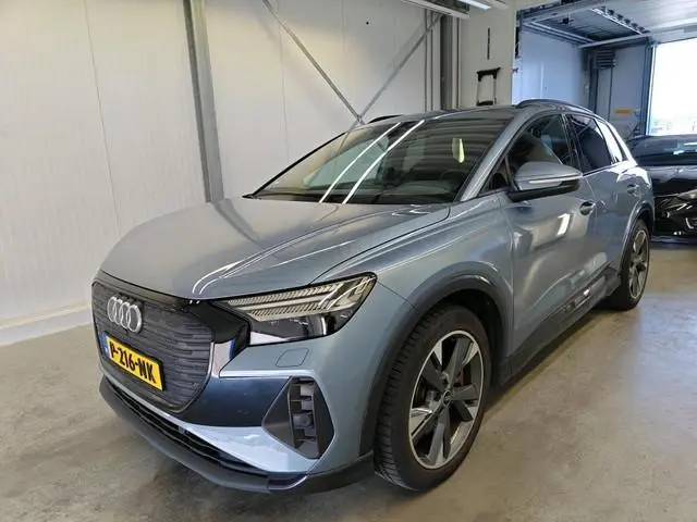 Audi Q4 e-tron 40 L ed S Com 77 kWh | 92,92% SOH | Sonos | Camera | Adap. Cruise | Matrix