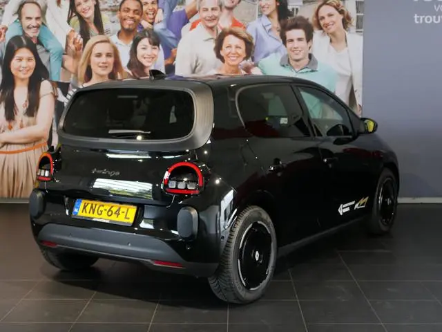 Renault Twingo urban range techno 27.5 kWh *Vraag naar beschikbaarheid!* - Allseasons - Dodehoek - P...