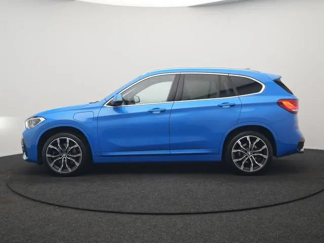 BMW X1 xDrive25e M Sport PHEV 221pk Dealer O.H. | Camera | Sportstoelen & Stuur Verwarmd | Sfeerverl...