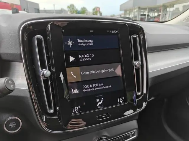 Volvo XC40