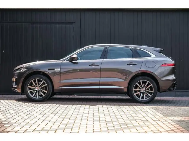 Jaguar F-PACE 2.0 P400e PHEV R-Dynamic Black | Meridian Surround Sound | Volleder | Panodak | CarPla...