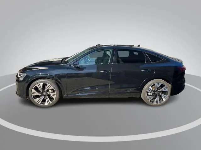Audi Q8 Sportback e-tron 55 quattro S Edition 115 kWh · Panoramadak · 360 Camera · Luchtvering · Key...
