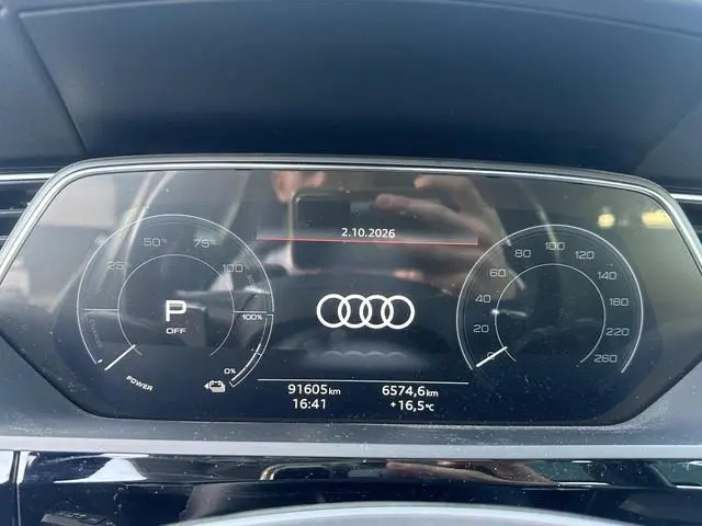 Audi e-tron