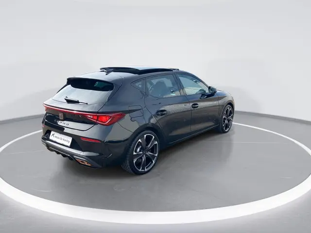CUPRA Leon 1.4e-Hybrid 180kW/245PK VZ DSG · Panoramadak · Elektrische stoelverstelling · Leer · Navi...
