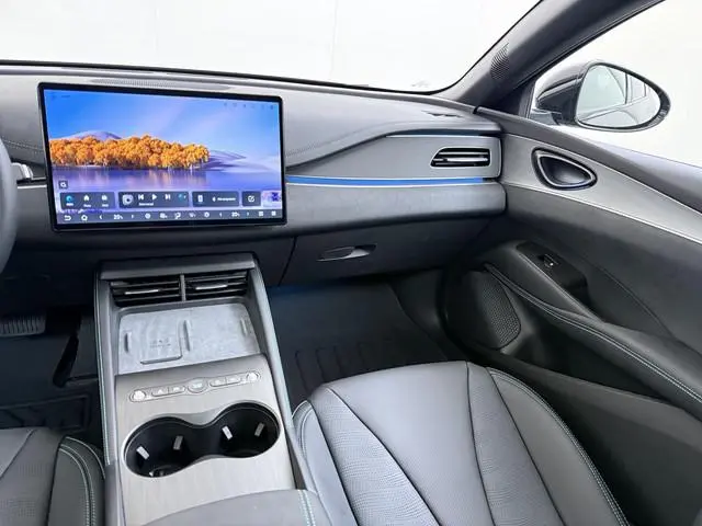 BYD SEAL