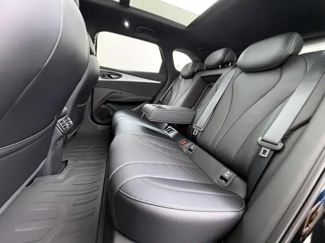 BYD SEAL