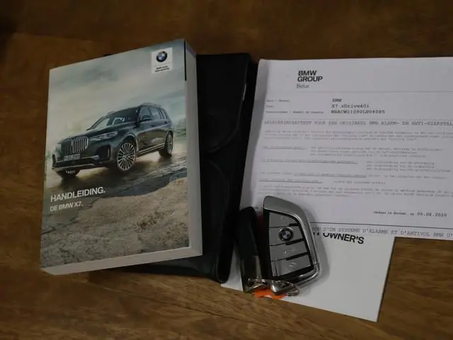 BMW X7