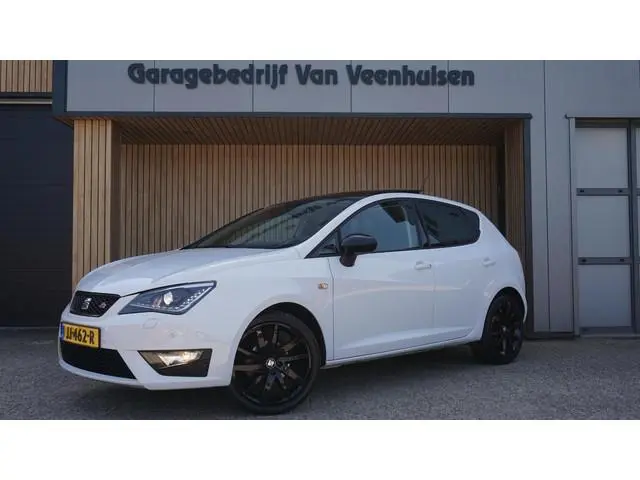 SEAT Ibiza 1.0 TSI 95pk FR Connect 5Drs Pano.Dak *Black Optik* Leder/Alcantara 17inch LM Xenon/LED *...