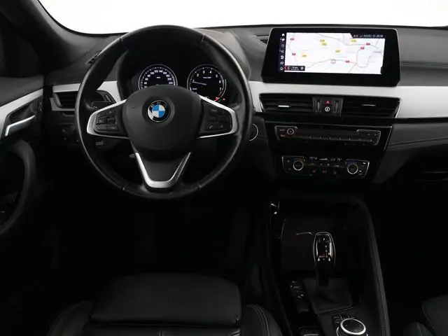 BMW X2 sDrive20i 178 PK AUT. HIGH EXECUTIVE EDITION + TREKHAAK | CAMERA | HEAD-UP | LEDER