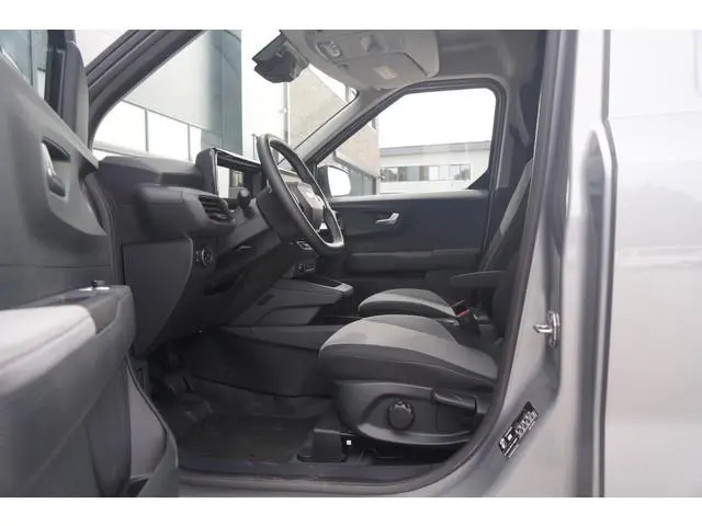 Ford E-Transit Courier