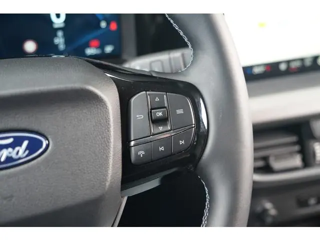 Ford E-Transit Courier