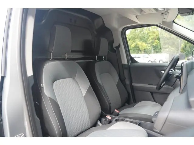 Ford E-Transit Courier