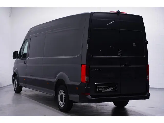 Volkswagen Crafter 2.0 TDI 177 pk L4H3 Navi, Camera, LED Koplampen Geveerde Stoel, Cruise Control, 3- Zits, Nieuw