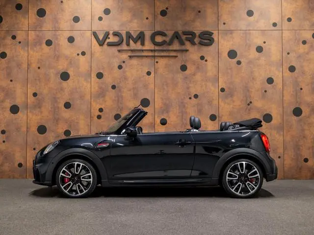 MINI Cabrio 2.0 John Cooper Works Classic | Harman & Kardon | HUD | Achteruitrijcamera | ACC | Keyle...