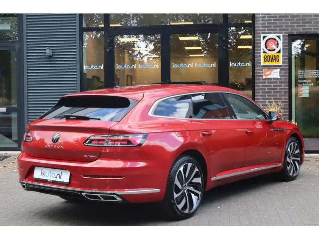 Volkswagen Arteon Shooting Brake 1.4 TSI eHybrid R-Line Pano/IQ.Light/360/Navi Pro/Head-up/Keyless/E...
