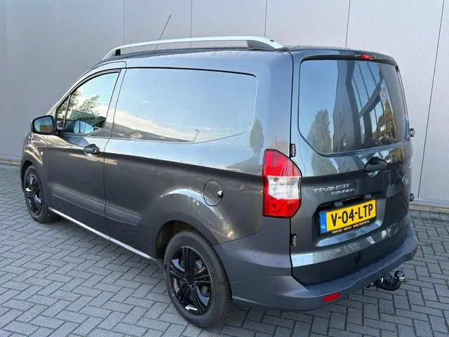 Ford Transit Courier