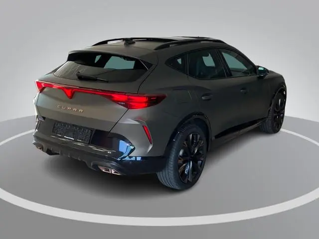 CUPRA Formentor 1.5TSIe-Hybrid 200kW/272PK VZ Extreme · Panoramadak · Sabelt CUP-kuipstoelen · SENNH...