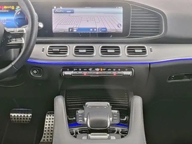Mercedes-Benz GLE-klasse 400 e 4MATIC AMG Line / Panoramadak/ Night/ 21 inch/ Burmester/ El. Trekhaa...