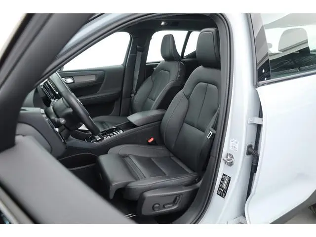 Volvo XC40 1.5 T5 Recharge R-Design | SOH 88.2% | Pano | Trekhaak | Memory | Leder | 360cam | Adapt....