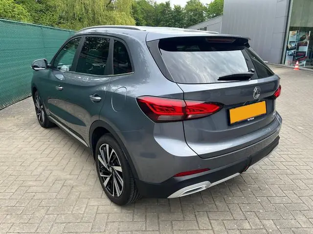MG ZS