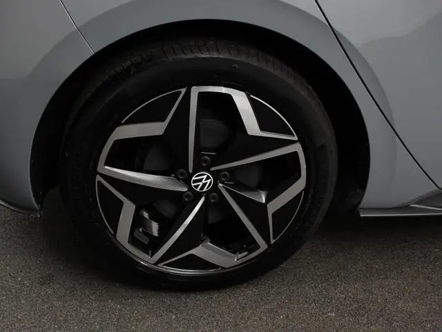 Volkswagen ID.3 Pro 58 kWh SOH 92% Navigatie Apple CarPlay Android Auto Parkeerhulp Adaptive Cruise...