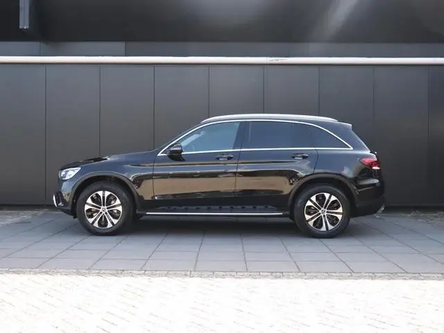 Mercedes-Benz GLC-klasse 300e 4MATIC Premium Plus | PANO-DAK | HALF LEDER | TREKHAAK | CAMERA | STOE...