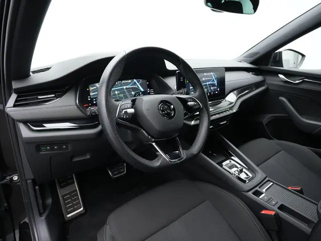 Skoda Octavia Combi 1.4 TSI iV 204 pk PHEV Sportline | Head-up display | Stuur-/achterbankverwarming...