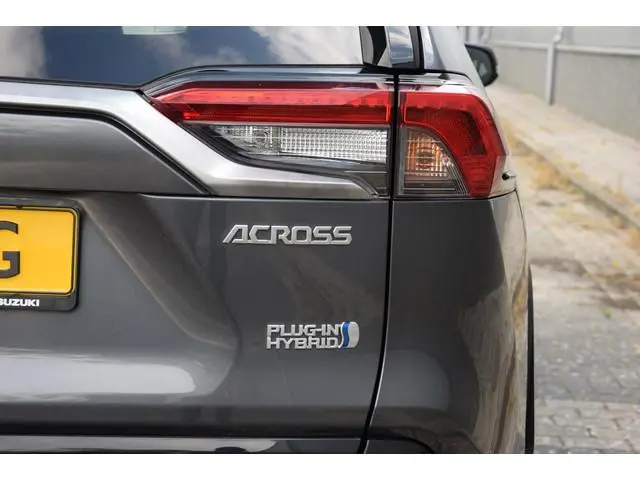 Suzuki Across