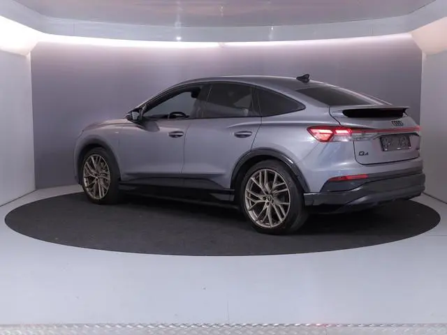 Audi Q4 Sportback e-tron 50 quattro S Competition 77 kWh 299PK | Adaptieve cruise | Stoelverwarming...