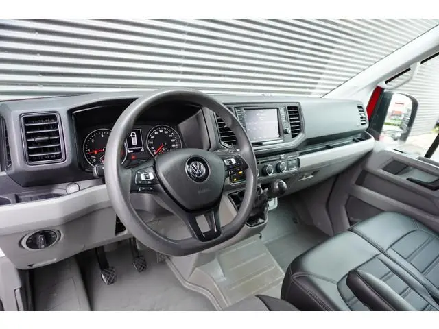 Volkswagen Crafter 35 140pk L3H2/L2H1 ACC Cruise control Camera Navi LED Imperiaal Trekhaak Voorruit...