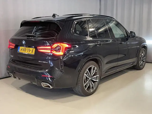 BMW X3 xDrive30e High Executive M Sport 20"/Panoramadak/Leder + memory/360 camera/Harman Kardon/Keyl...
