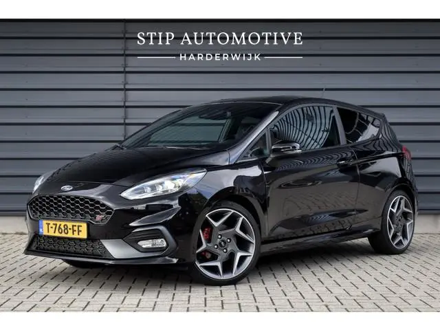 Ford Fiesta 1.5 ST-3 200pk | Recaro Seats | Bang & Olufsen | Keyless Entry & Start | Camera | Stoel...