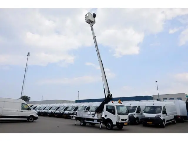 Renault Maxity 3.0 DCI 130pk E6 Hoogwerker Werkhoogte 14.5 meter PTO 08-2019