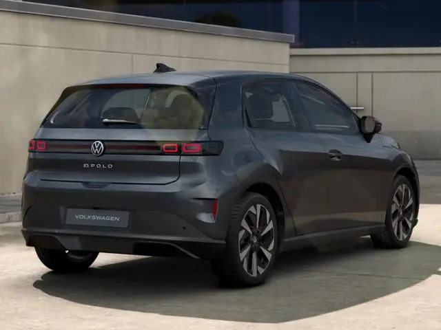 Volkswagen ID. Polo Life First Edition 52 kWh accu, 211 PK · Achteruitrijcamera · Draadloze telefoon...