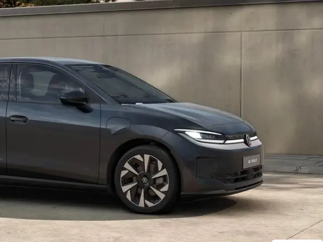 Volkswagen ID. Polo Life First Edition 52 kWh accu, 211 PK · Achteruitrijcamera · Draadloze telefoon...