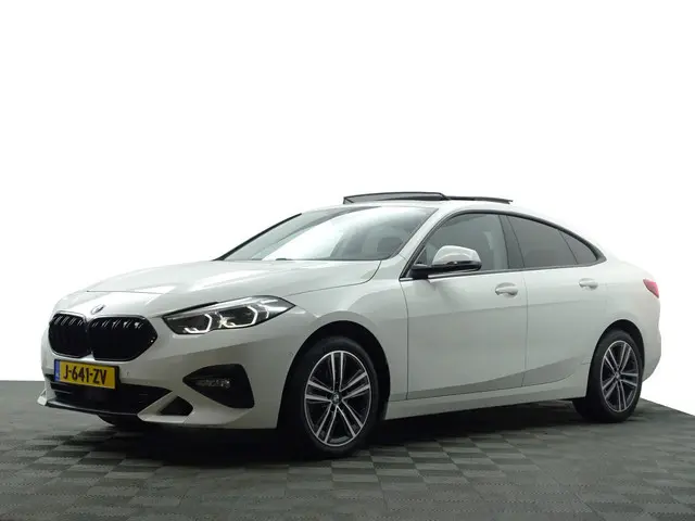 BMW 2-serie Gran Coupé 218i M Executive Edition Aut- Panoramadak, Stuur/Stoelverwarming, Sfeerverlic...