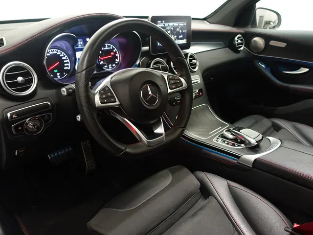 Mercedes-Benz GLC-klasse 43 AMG 368pk 4MATIC Aut- Panoramadak, Burmester Surround Audio, Camera, Sfe...