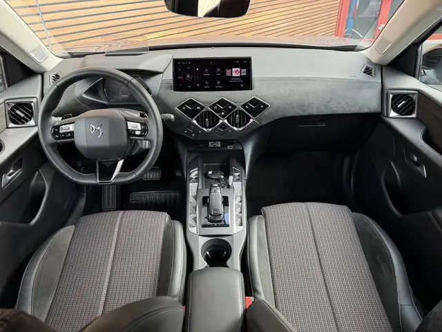DS 3 1.2 PureTech Performance Line Navigatie / keyless / Camera 360